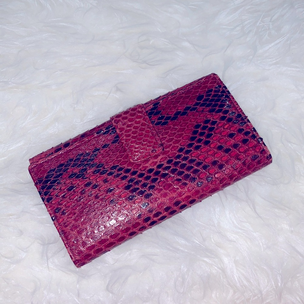 Snakeskin red & black wallet